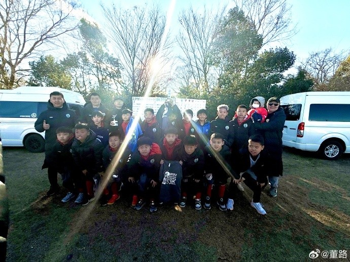  8戰(zhàn)全勝奪日本杯賽冠軍！中國足球小將發(fā)布感謝信