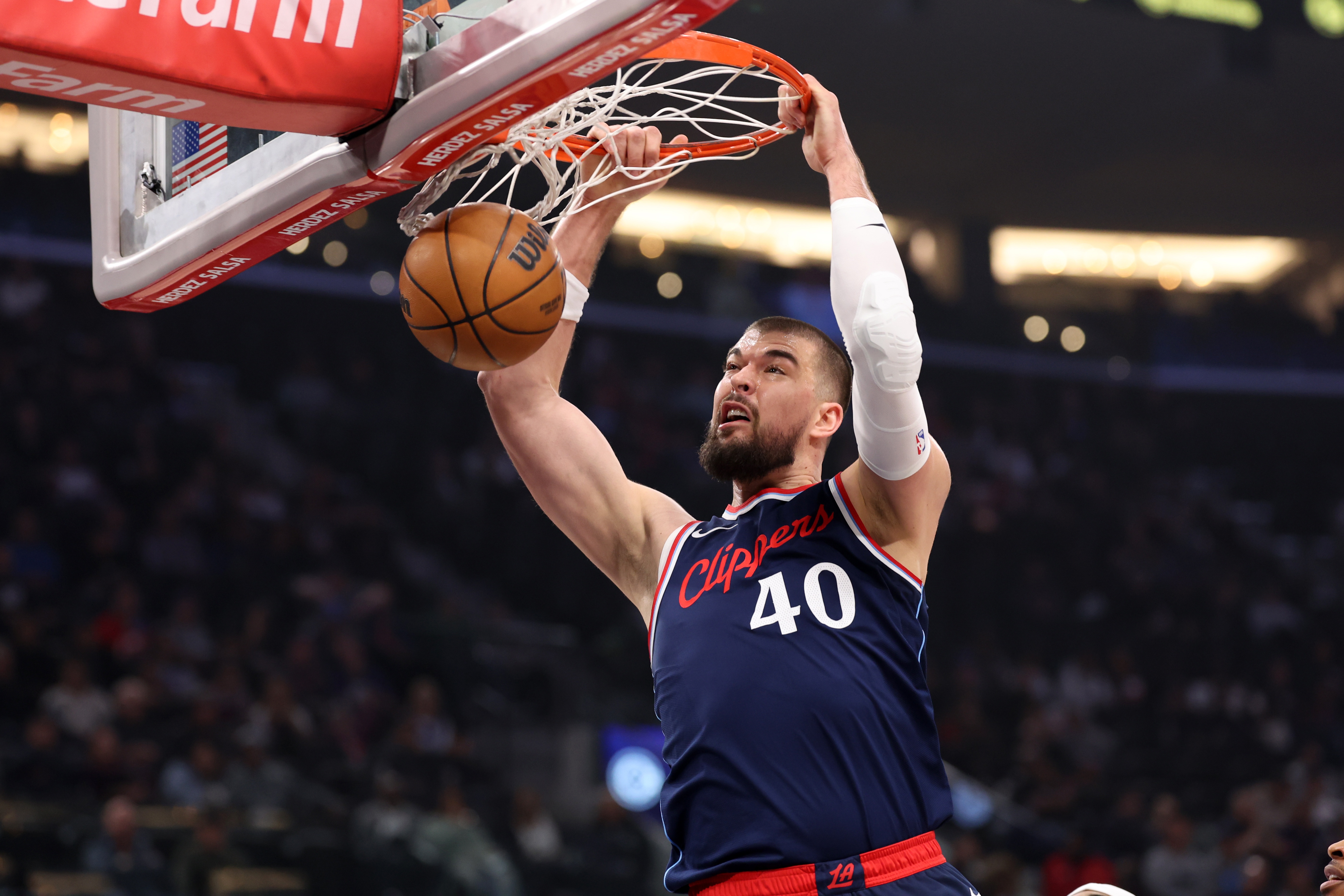  26分13板！船記：祖巴茨看起來(lái)仍然是NBA最好的中鋒之一