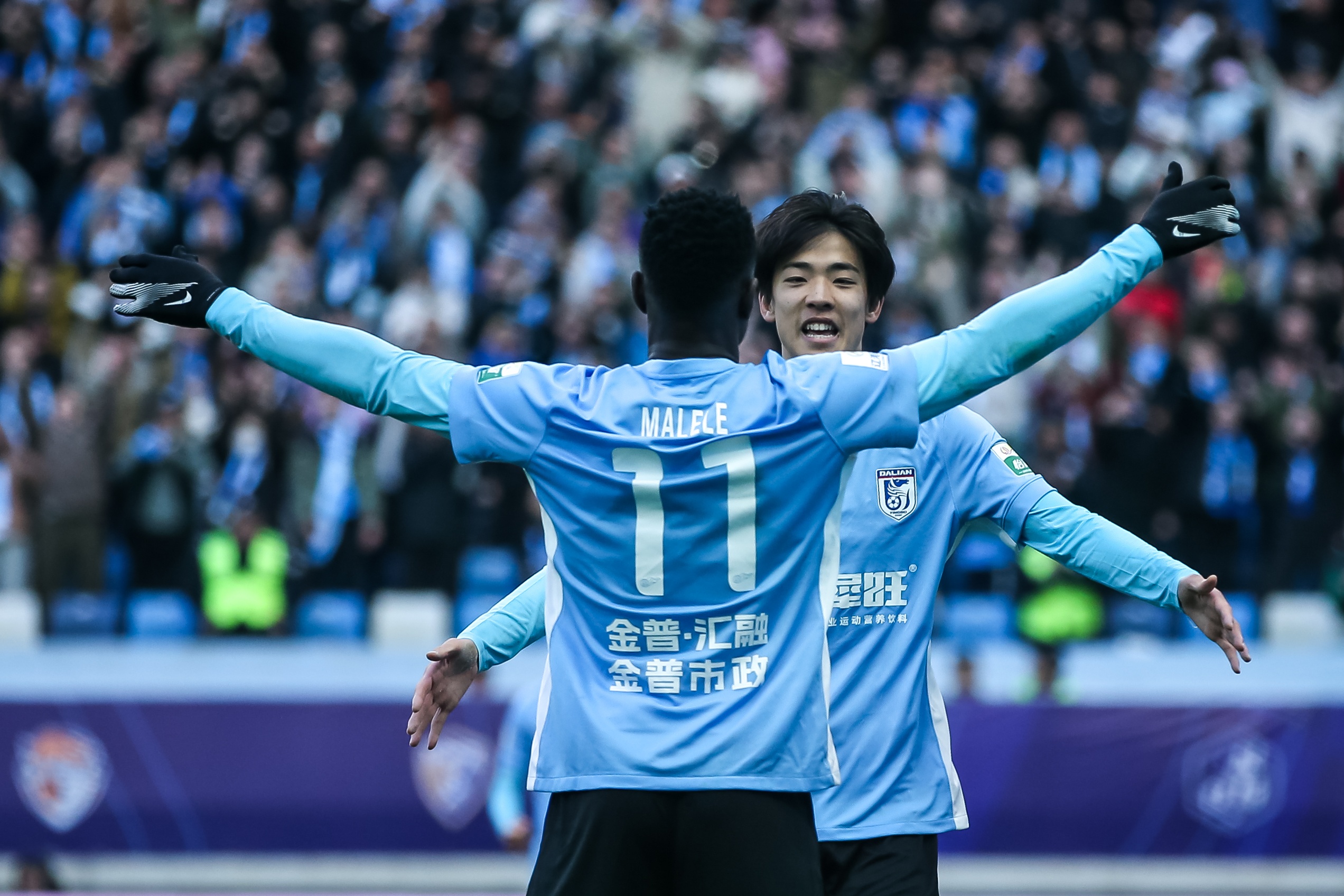  青春風(fēng)暴刮起來(lái)！19歲朱鵬宇&18歲王鈺棟處子球 19歲李新翔1射2傳